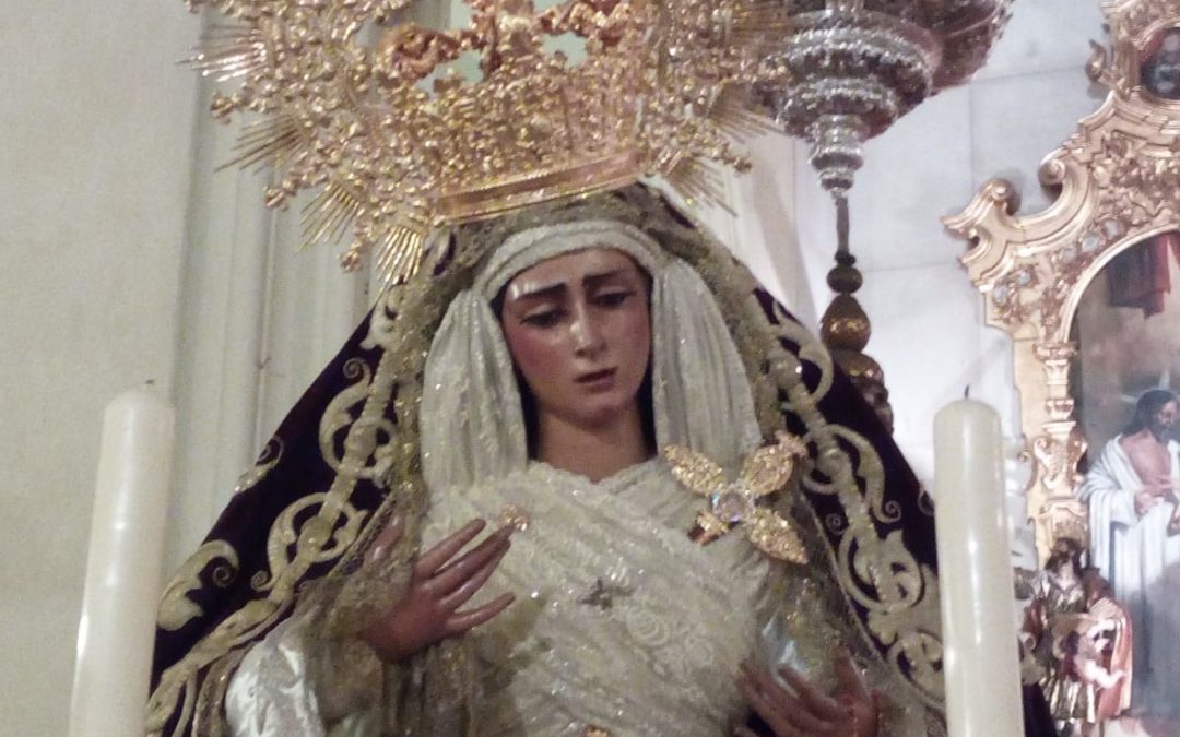 La Virgen de la Angustias preparada para la festividad del 8 de septiembre