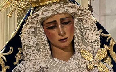 Listado definitivo de hermanos con cirio para el cortejo del traslado a Catedral de la Virgen de las Angustias