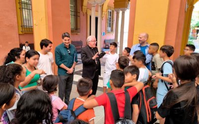 ACCIÓN SOCIAL | Los usuarios del Programa de Mentoría e Intervención Familiar son recibidos en el Palacio Arzobispal por don José Ángel Saiz Meneses